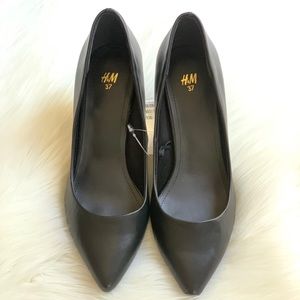 H&M BLACK HEELS